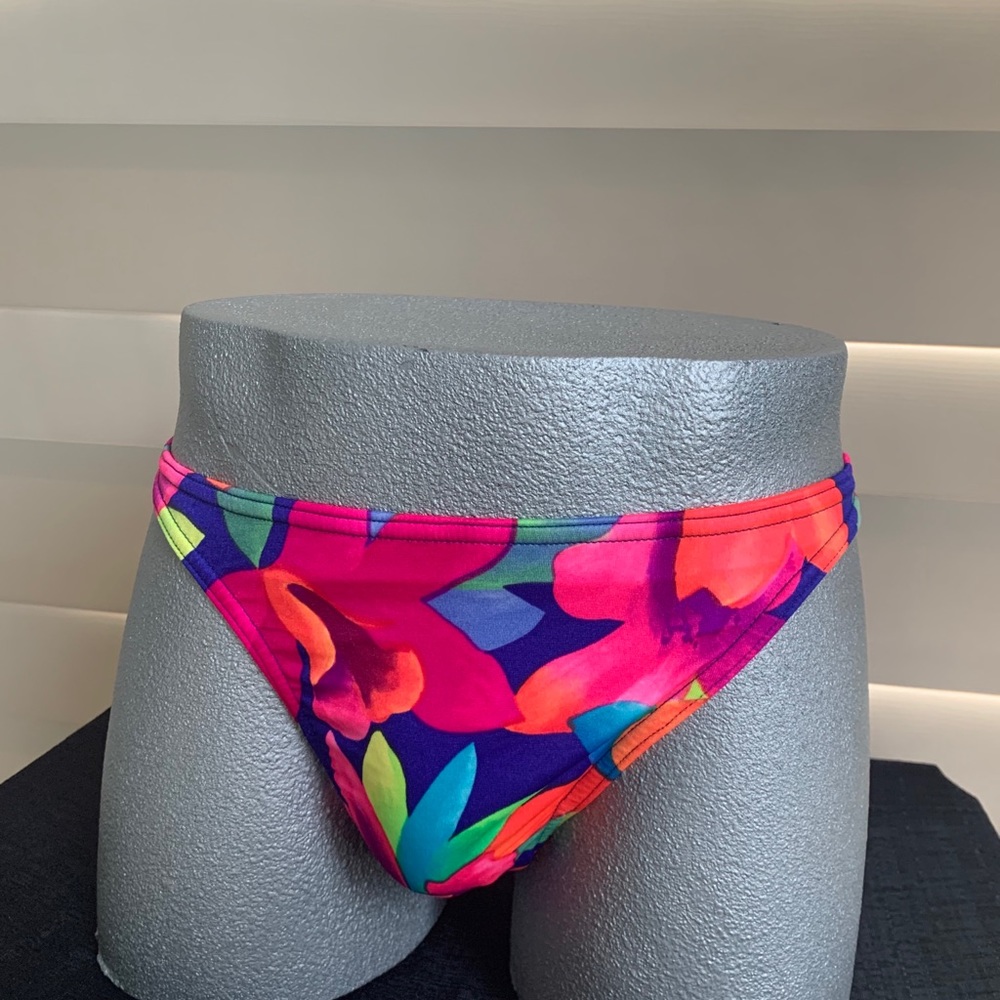 European Swim —S 300- Bright Floral